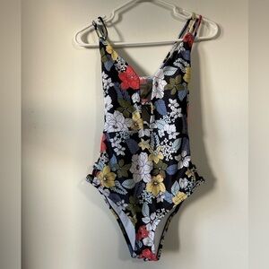 Jessica Simpson‎ One  Piece Floral Swimsuit